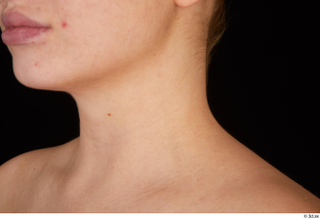 Cayla Lyons neck 0009.jpg